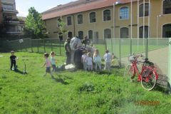 17 maggio 2021 - piantumazione ulivo presso monumento don Gnocchi